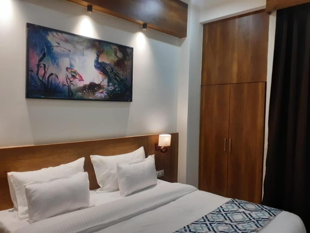 Vrindāvan The Govindam Resort מראה חיצוני תמונה