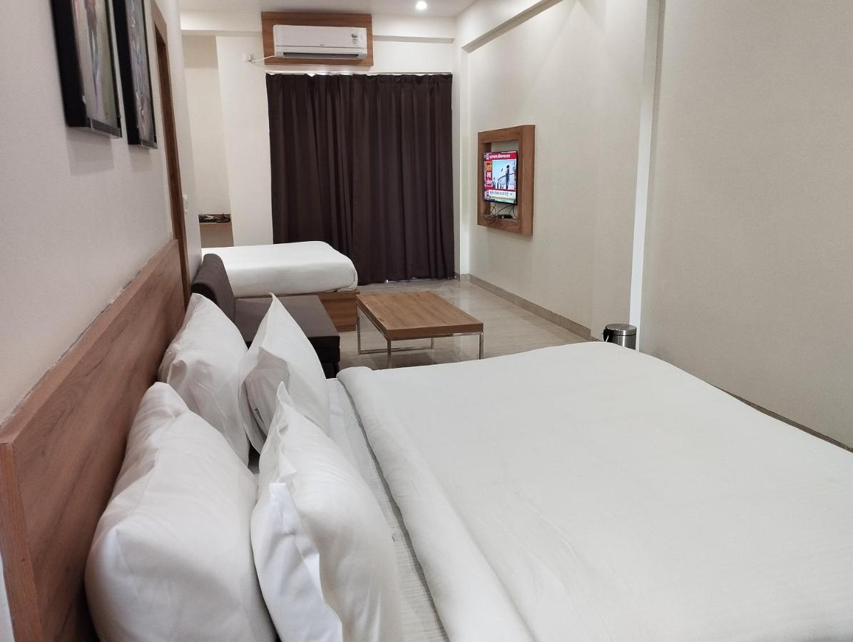 Vrindāvan The Govindam Resort מראה חיצוני תמונה